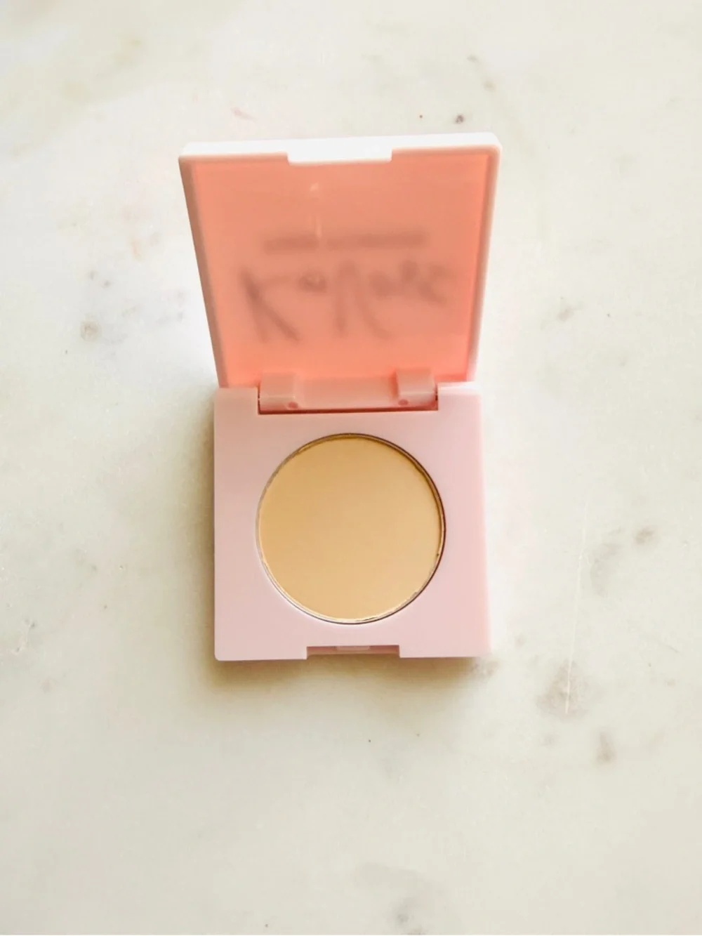 Pink Preppy Beauty Gift Set: Daise, Monday